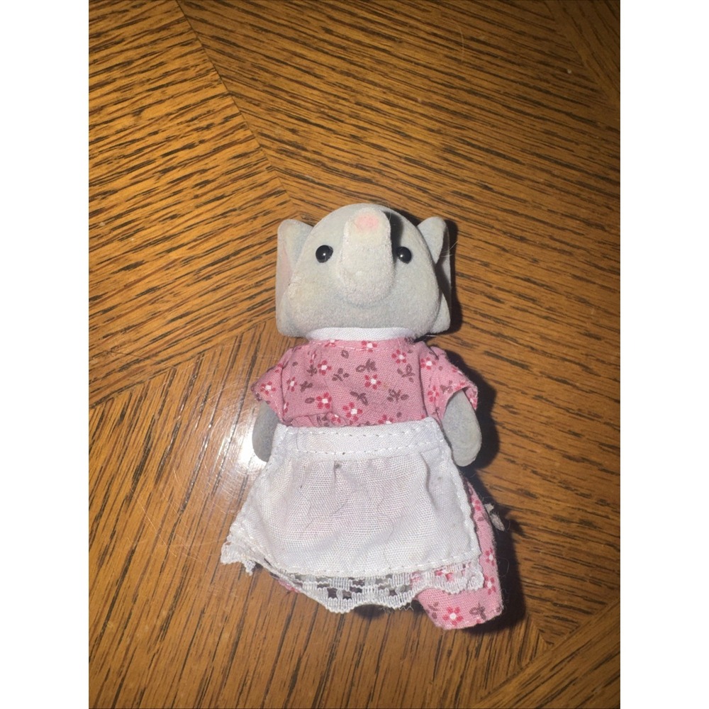 Vintage Sylvanian Families Calico Critters Ellwood Trunk Elephant Mom Dress